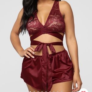 I am selling this set. Brand new.